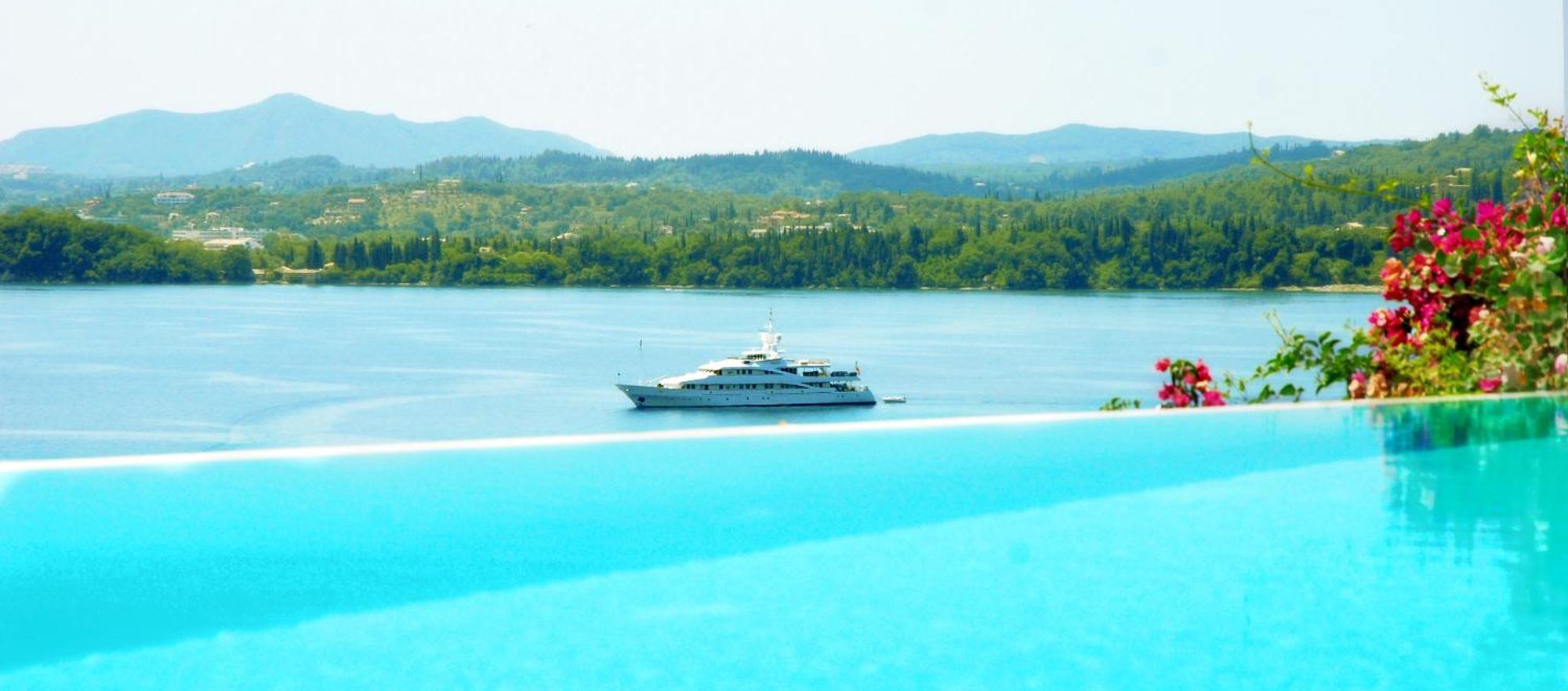 Corfu Luxury Villas Barbati Oda fotoğraf